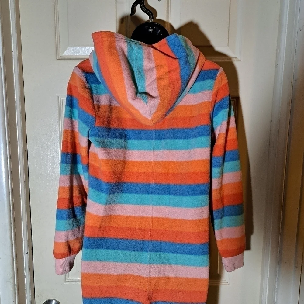 Gymboree XL one Piece striped night suite